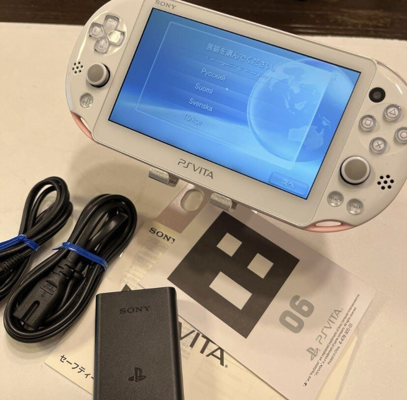 SONY PS Vita PCH-2000 ZA19 slim Light Pink White Console Full Set , Free Ship