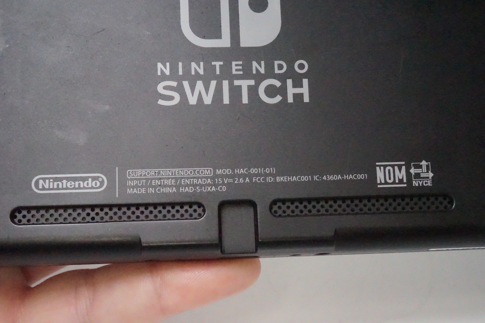 NINTENDO SWITCH HANDHELD – HAC-001(-01) Stick drift working tablet