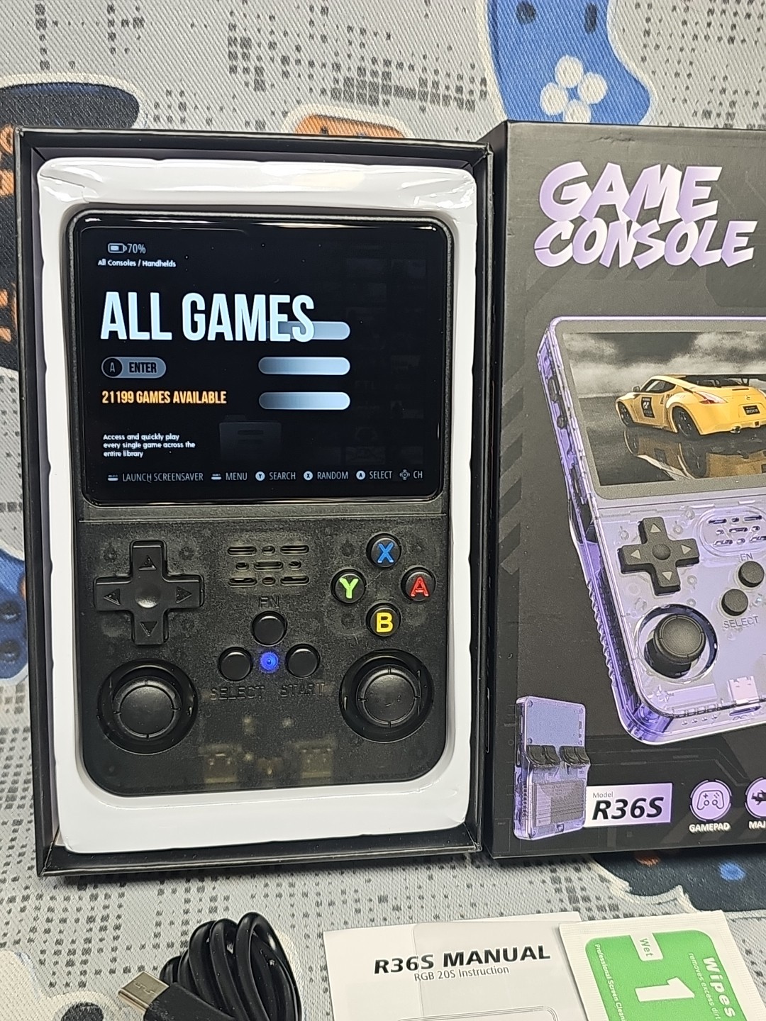 R36S Ultra Handheld Game Console 3.5 Inch IPS Screen 20000+ Games BLACK ONLY NEW