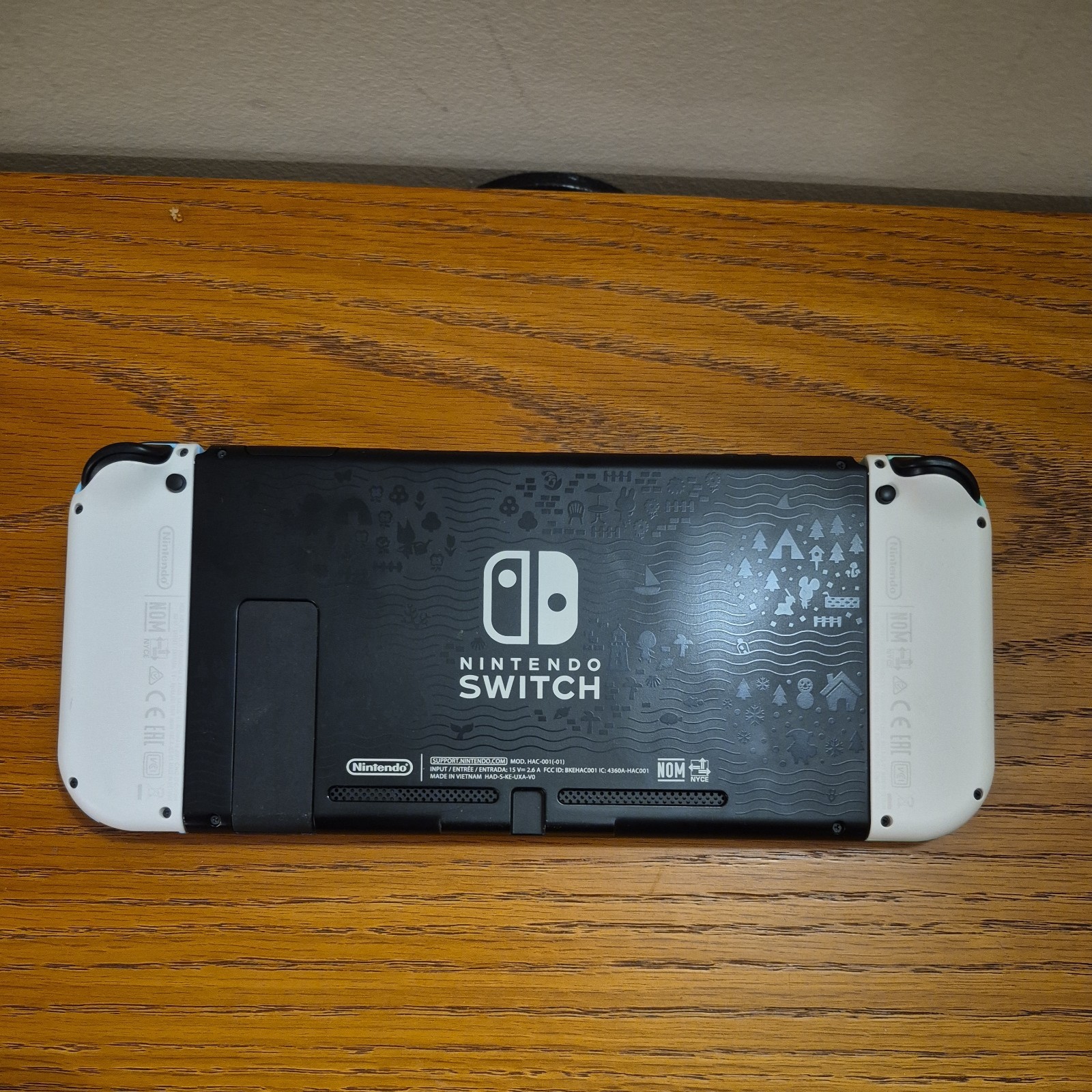 Nintendo Switch System Animal Crossing Edition +Charger + Dock & Extras