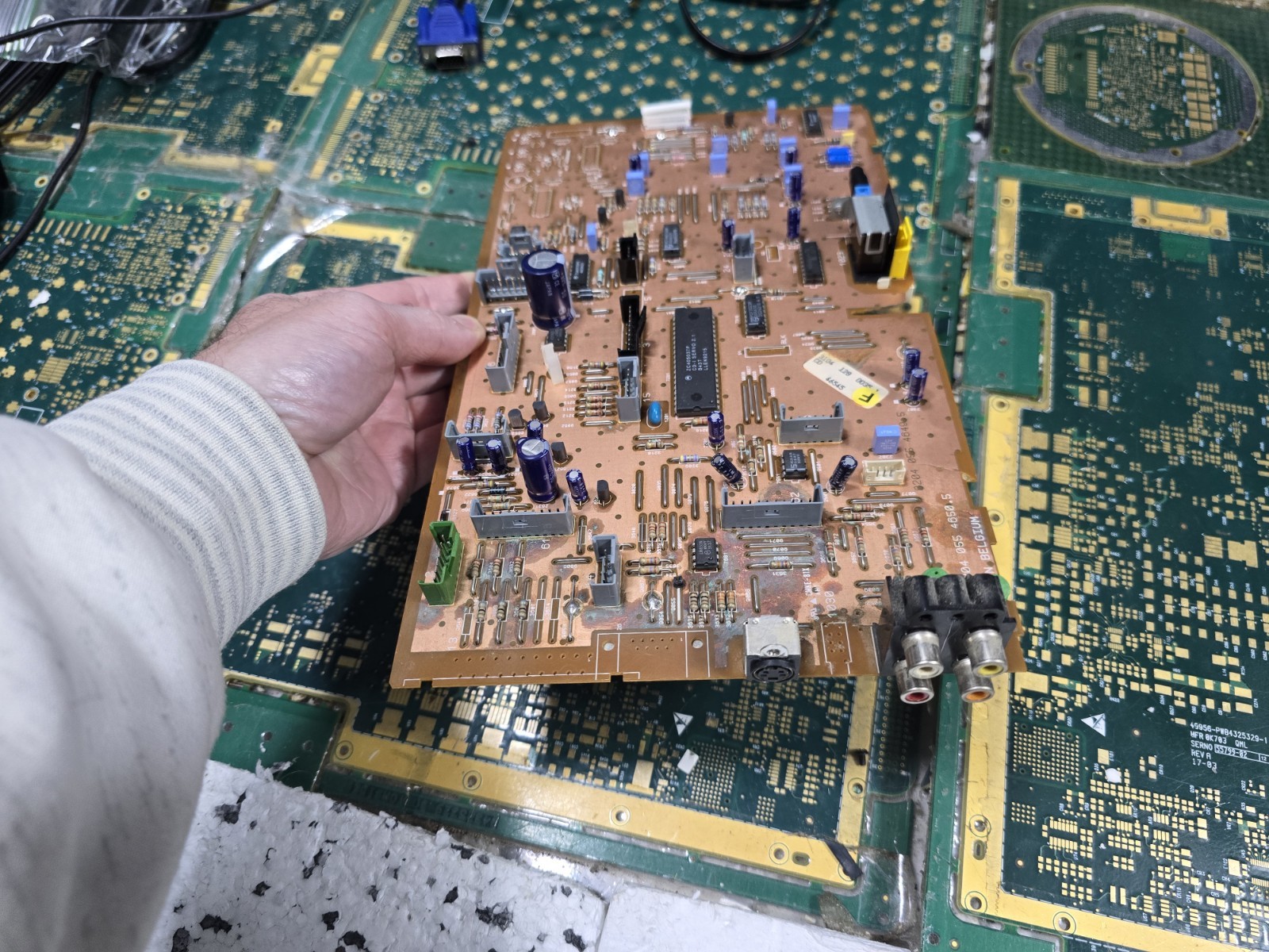 Philips CDI 910 EXACT CORROSION Motherboard-Not Tested-Intact-PARTS-READ ALL