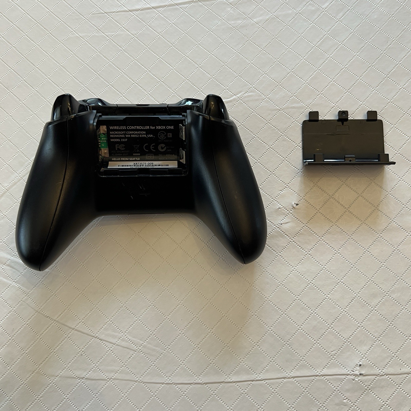 Microsoft Xbox One Black 500GB 1540 Bundle Power Cord + Controller 1537 Tested