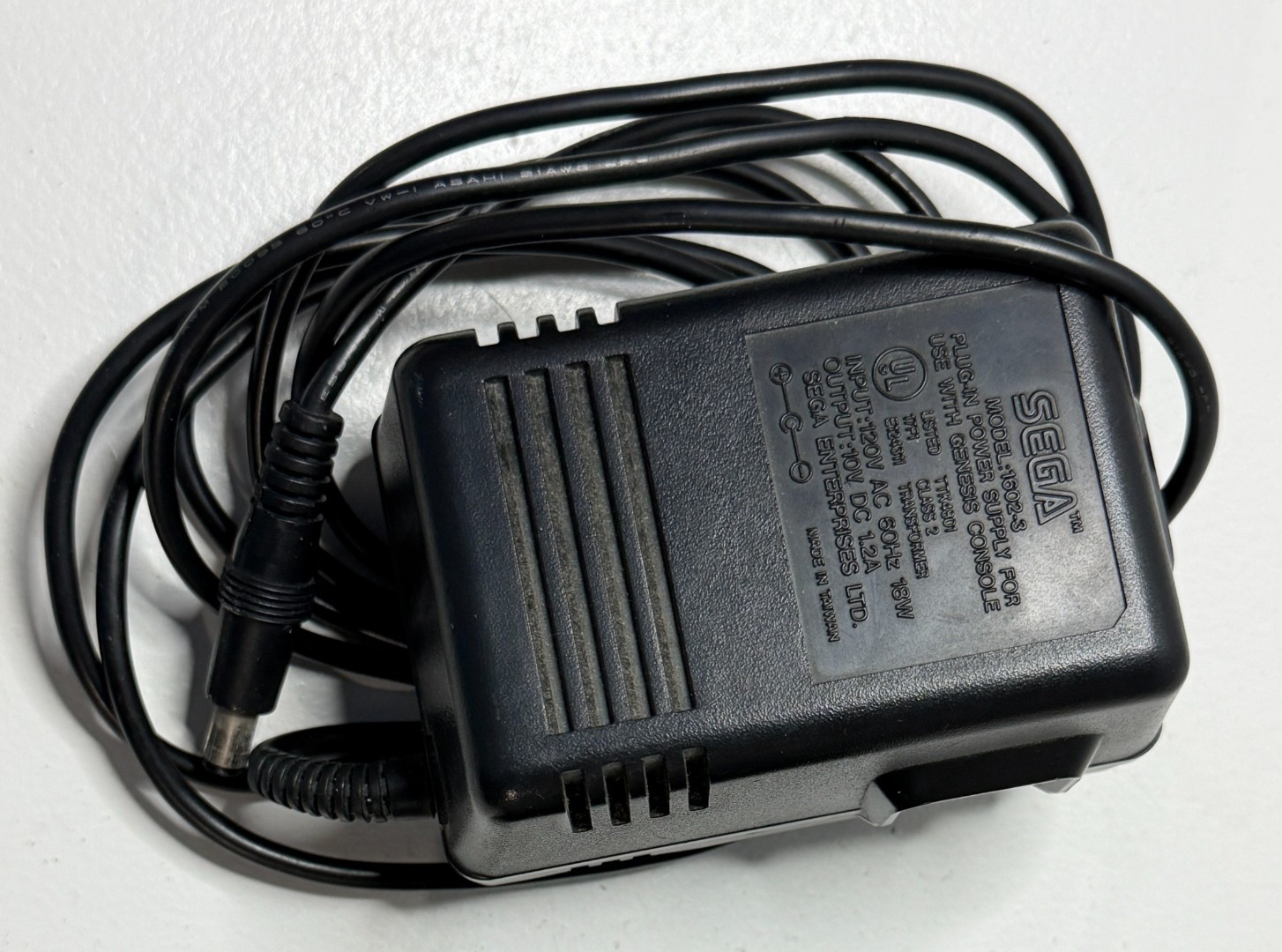Sega Genesis Model 1 Console Bundle HDG + 2 OEM Controllers PSU RF Tested
