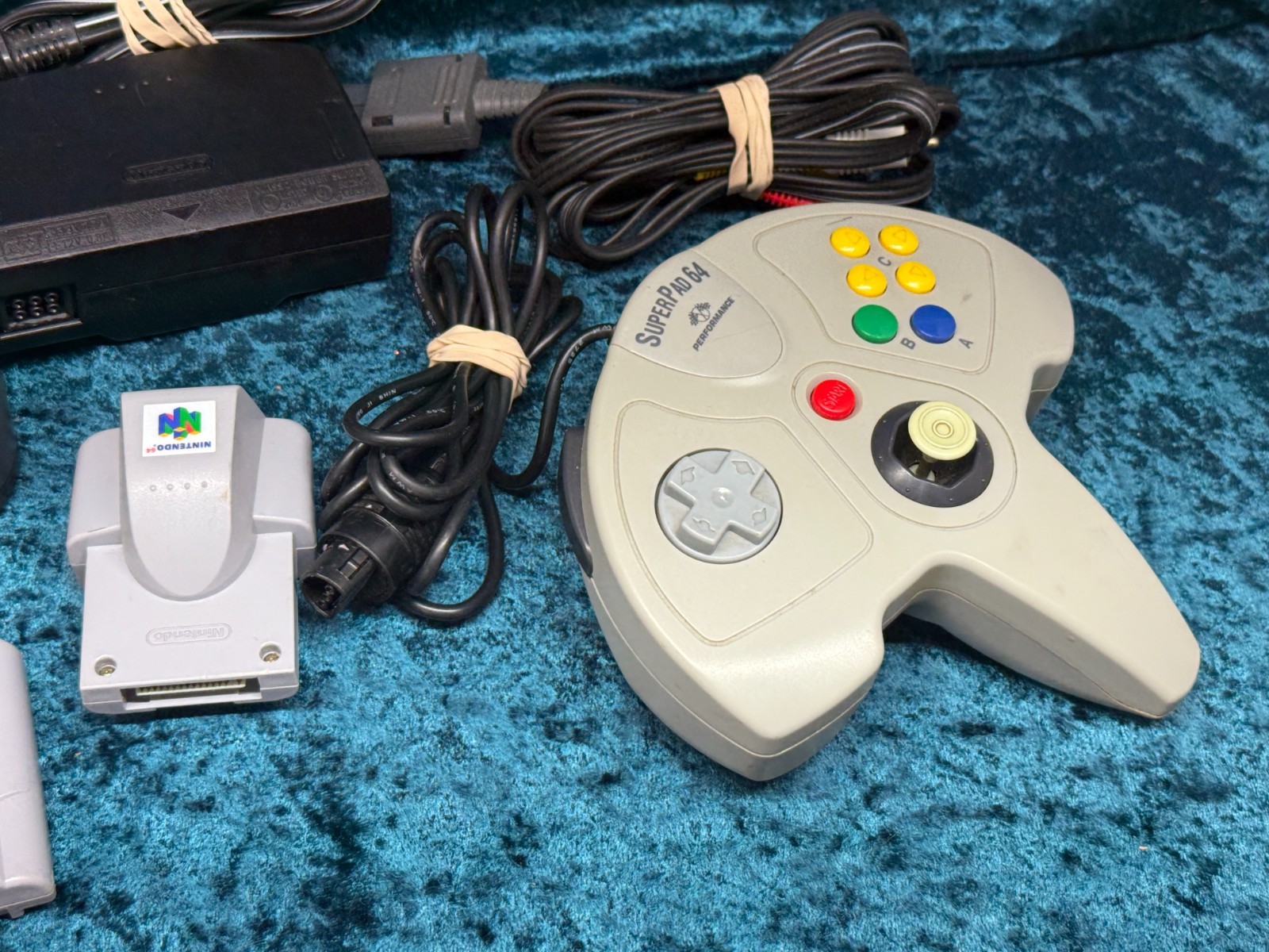Nintendo 64 N64 Console System Bundle WCW NWO Controller Cables Tested NUS-001