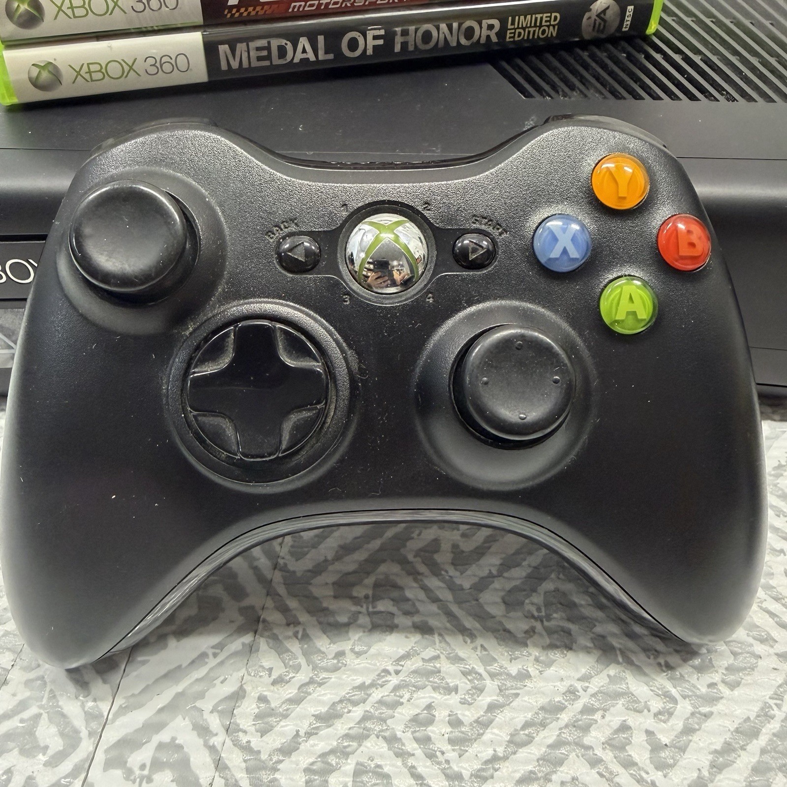 Microsoft Xbox 360 Kinect Bundle 250GB Matte Black Console
