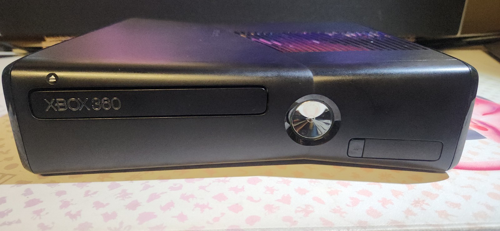 Microsoft Xbox 360 Slim With Power Brick and 1TB HDD (SEE IMAGES)