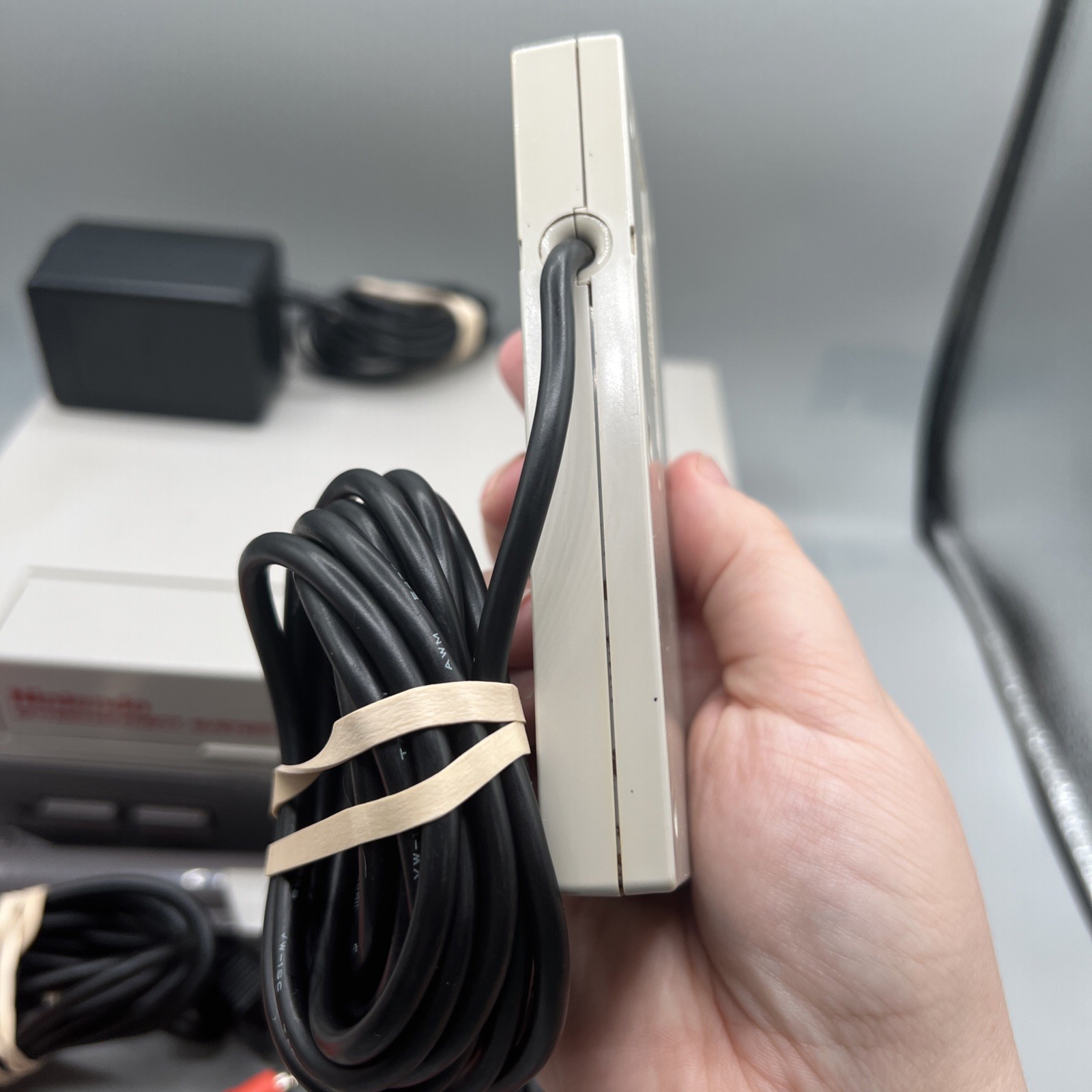 Nintendo NES-001 Console Bundle w/ Cords, Controller, Zapper & Mario/Duck Hunt
