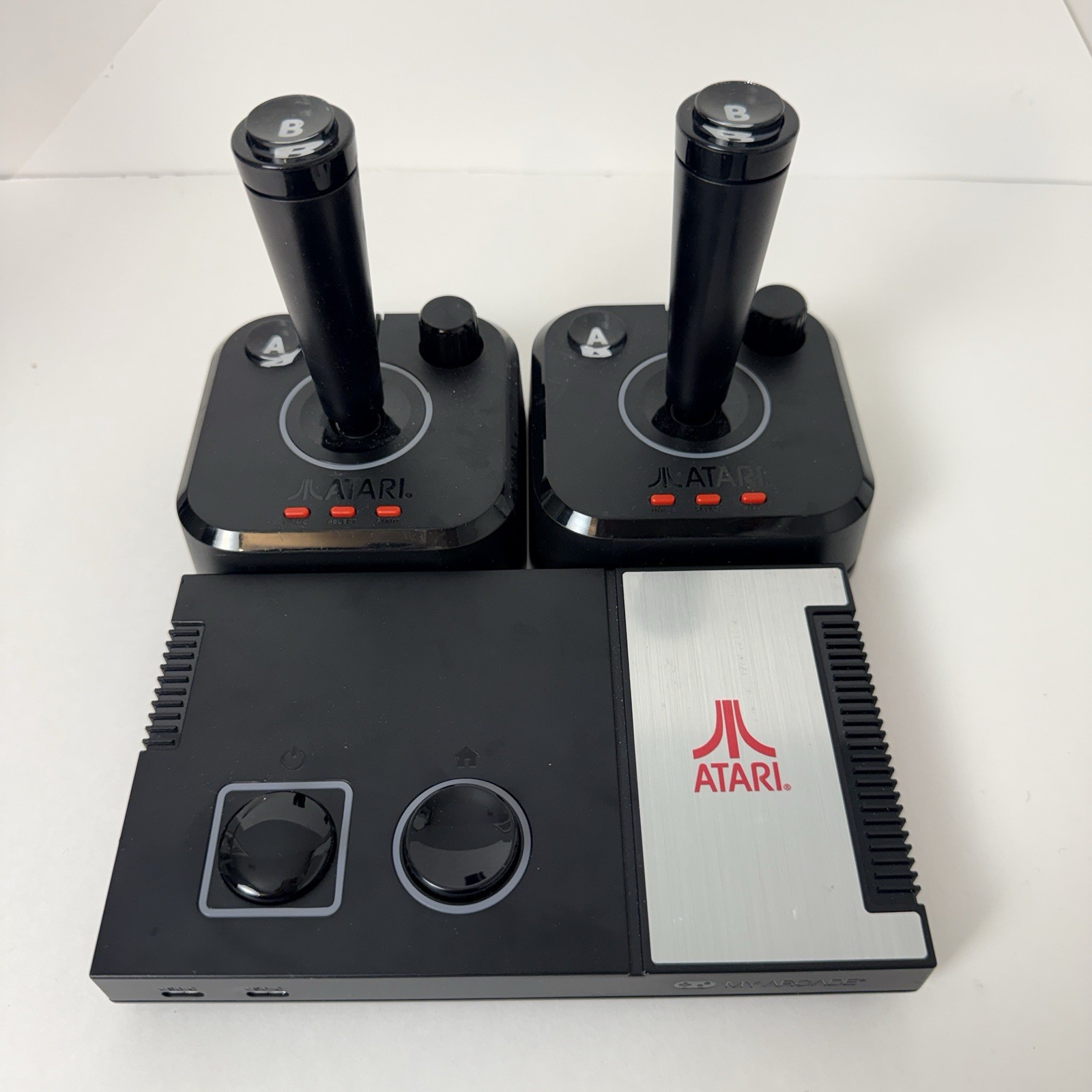Atari My Arcade Gamestation Pro DGUNL_7012 Gaming Console & 2 Controllers Works