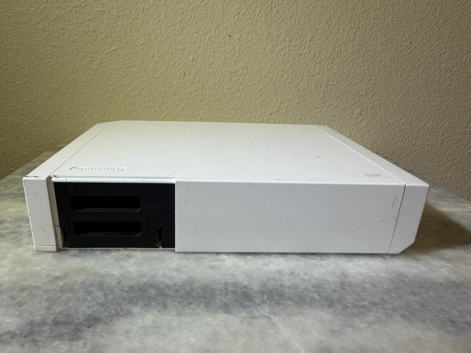 Nintendo Wii GameCube-Compatible Bundle – Indigo Controller & HDMI Adapter