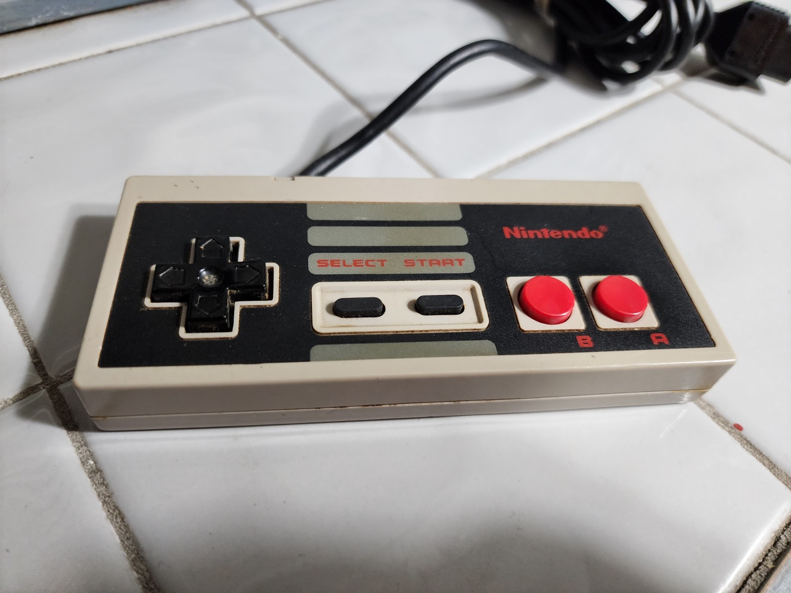Nintendo NES Console with two controllers and hookups New 72 pin