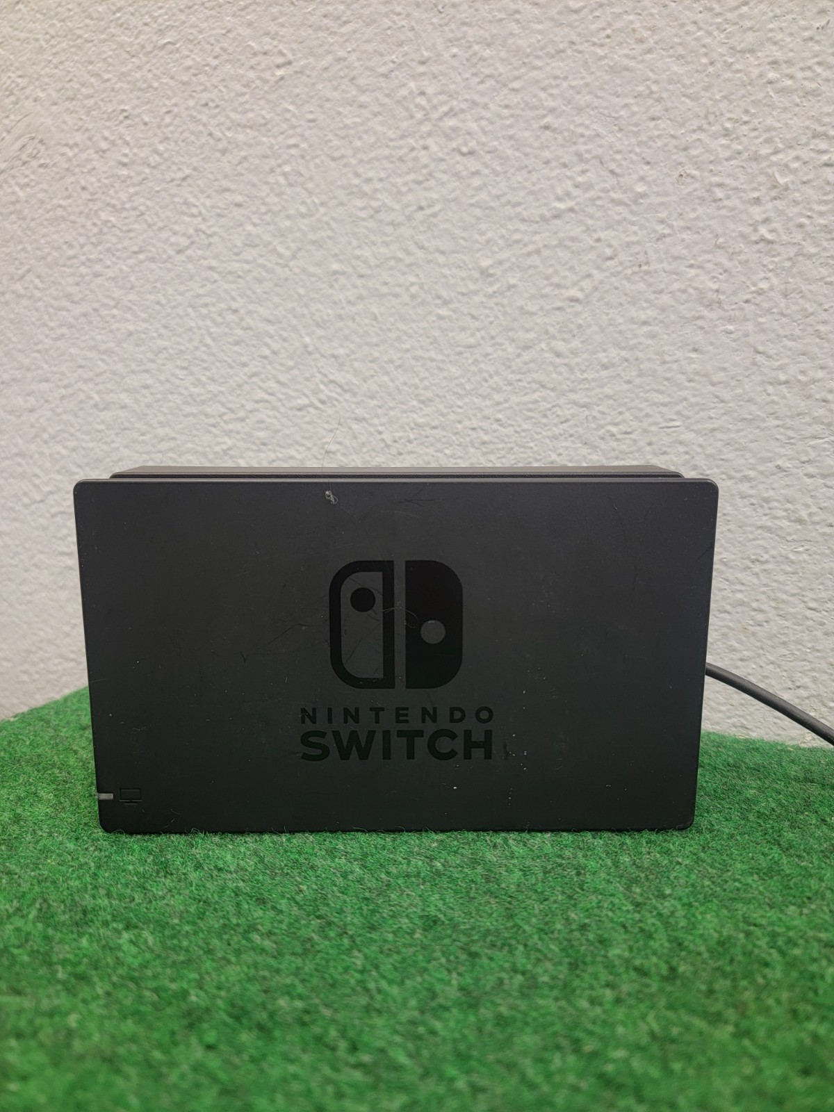 Nintendo Switch Console + Charger & Stand Red HAC-001-01