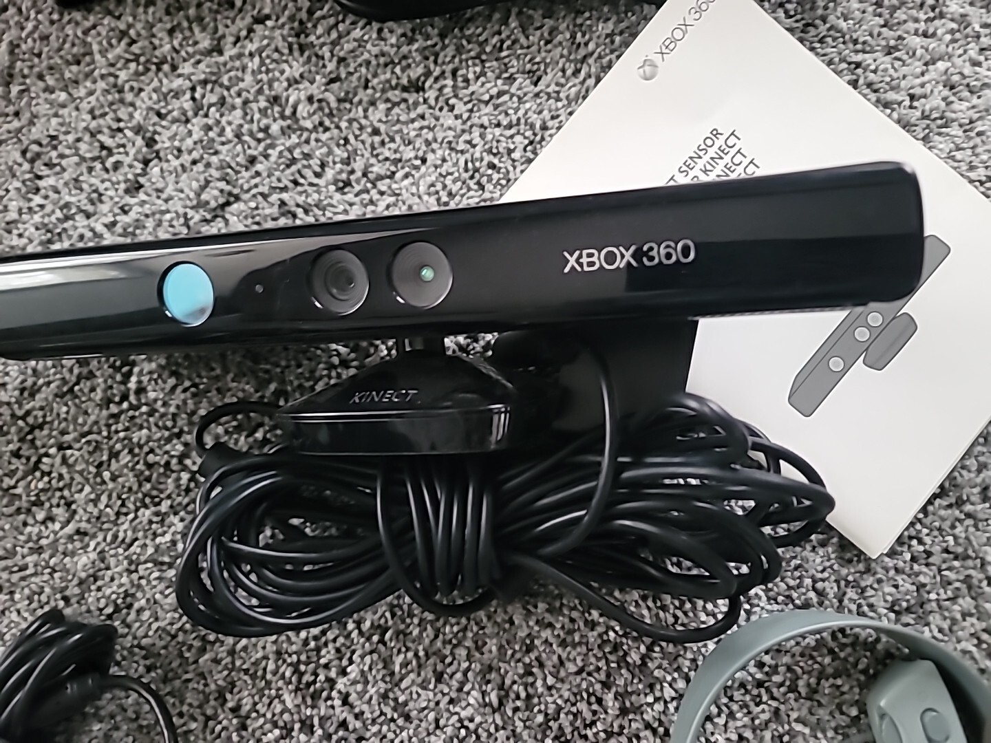 Microsoft Xbox 360 Pro System Bundle 60GB White Console 10 Games Kinect Sensor
