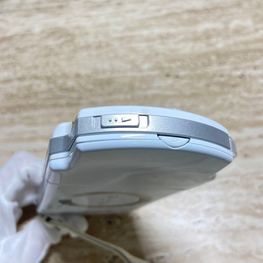Sony PSP 2000 Ceramic White Almost Unused Complete in Box 6760