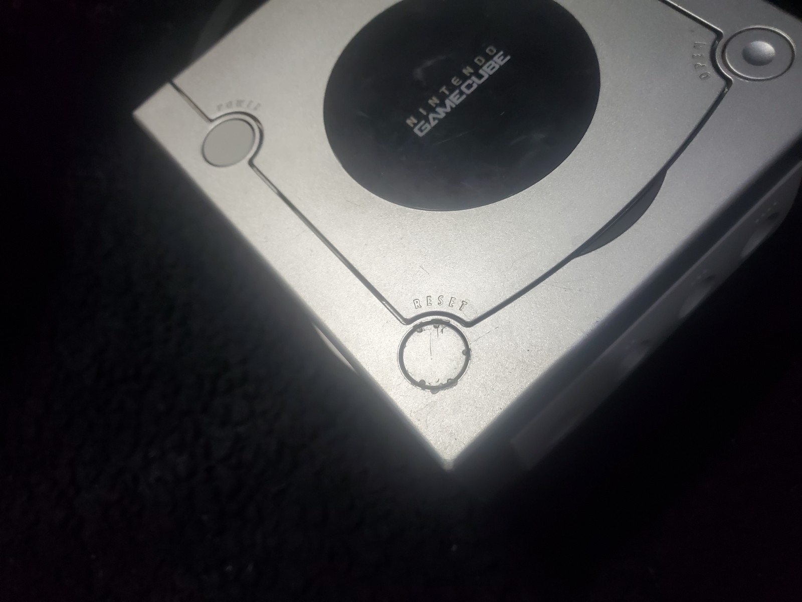 Nintendo GameCube Platinum Console – Silver (With Cords, No Controller)