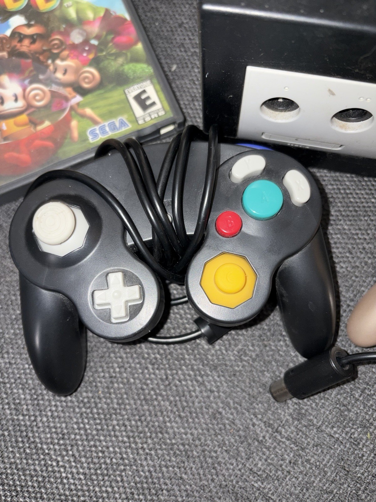 Nintendo GameCube DOL-001 Black Console Bundle w/ 2 Controllers, 2 Memory Cards