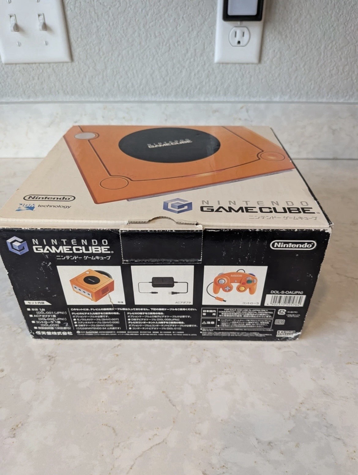 Nintendo GameCube Console Orange DOL-001 Boxed w/AV & Power Cables