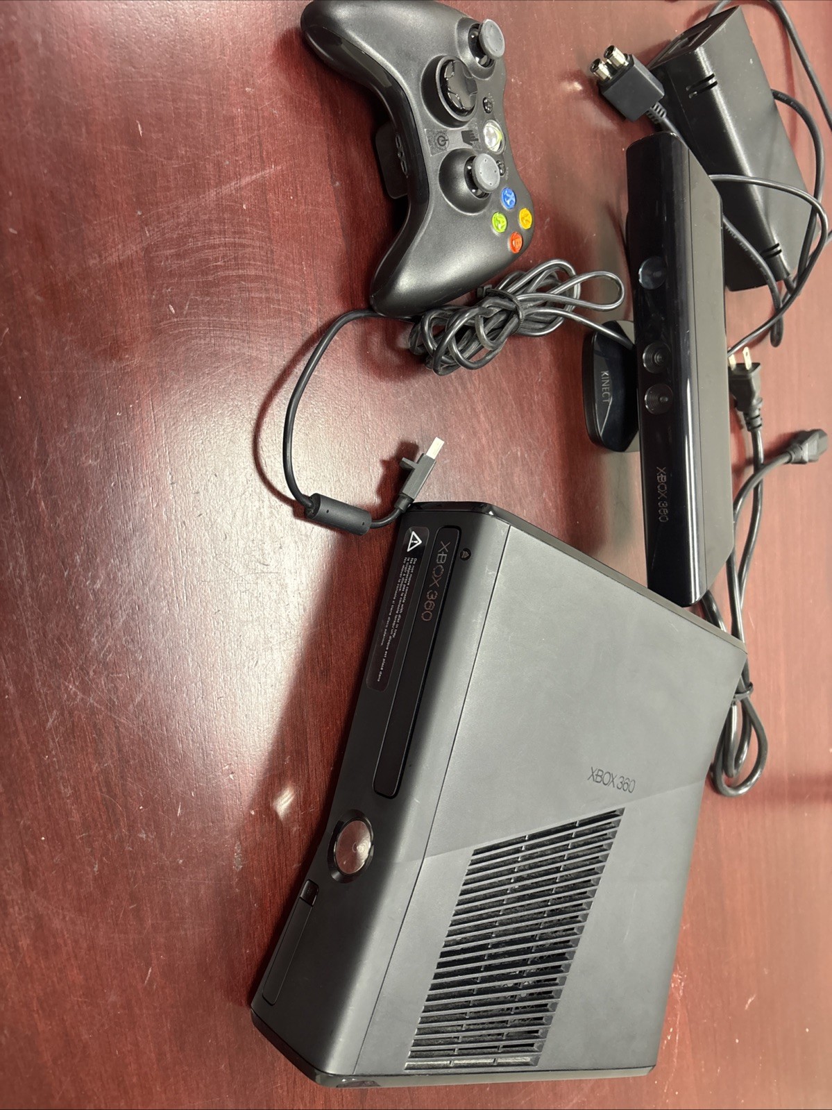 Xbox 360 S With Kinect And one Controller