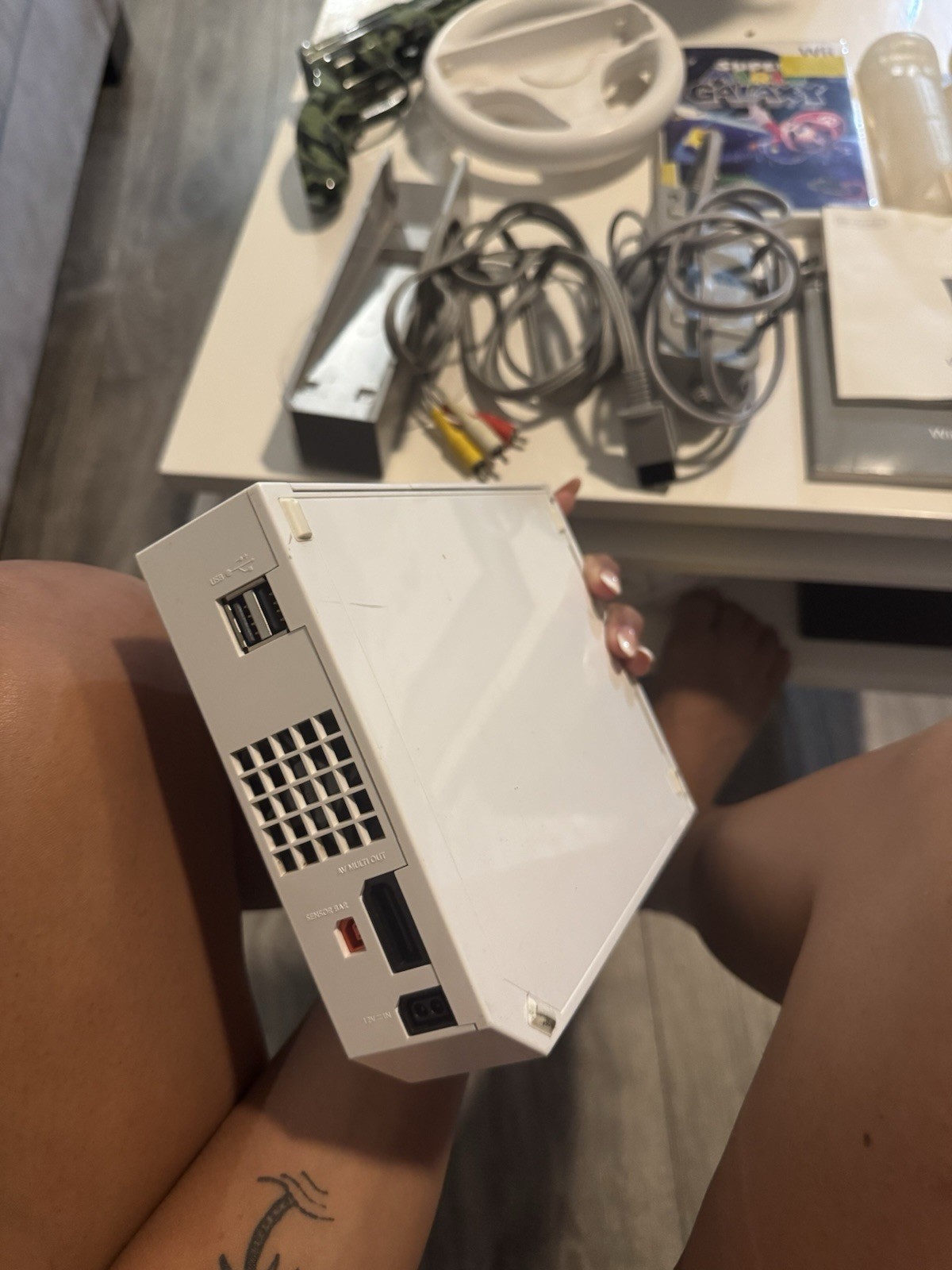 Nintendo Wii RVL-001 512 MB Home Console – White