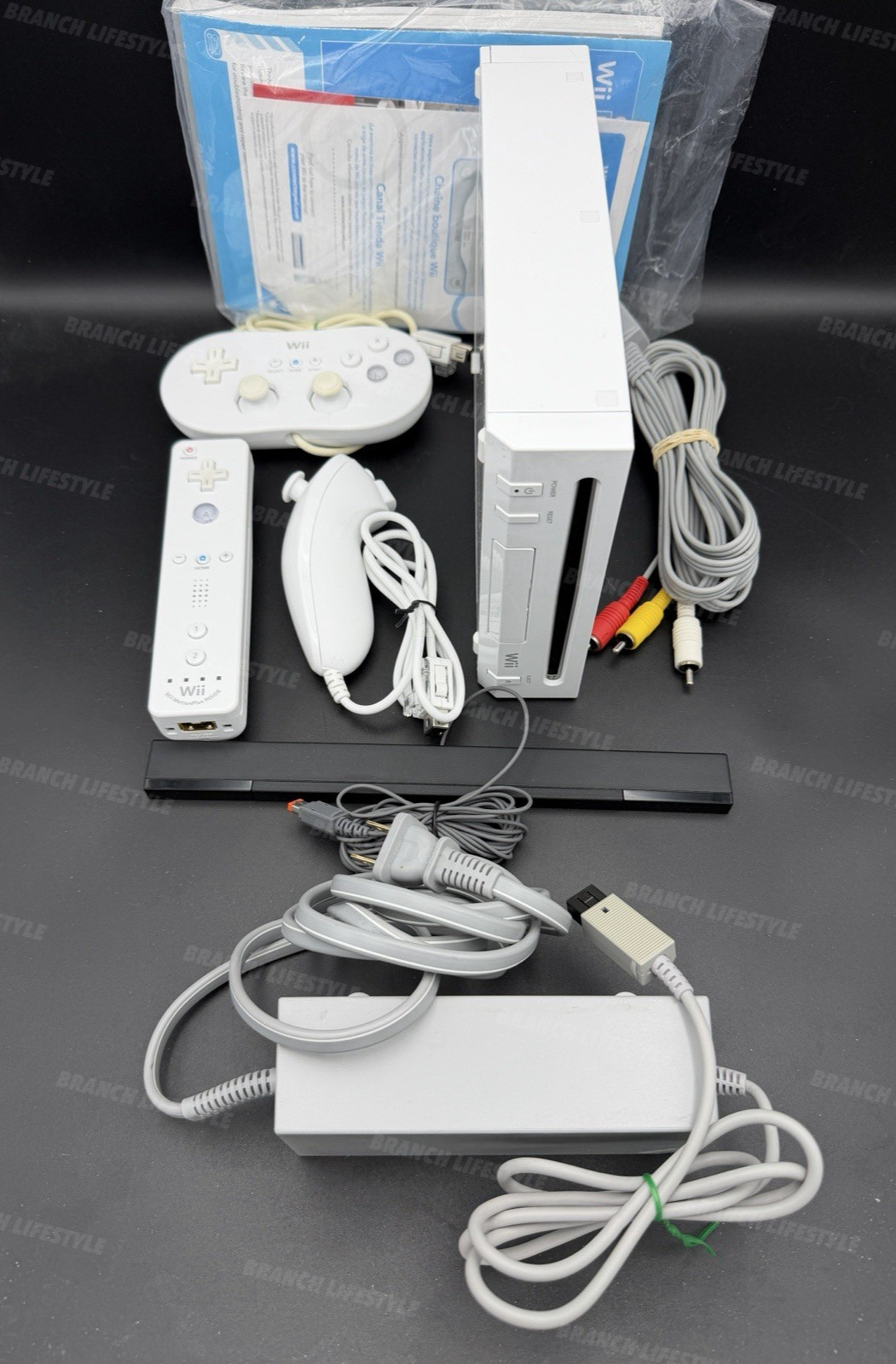*READ* Nintendo Wii Console White RVL-101 USA NOT TESTED