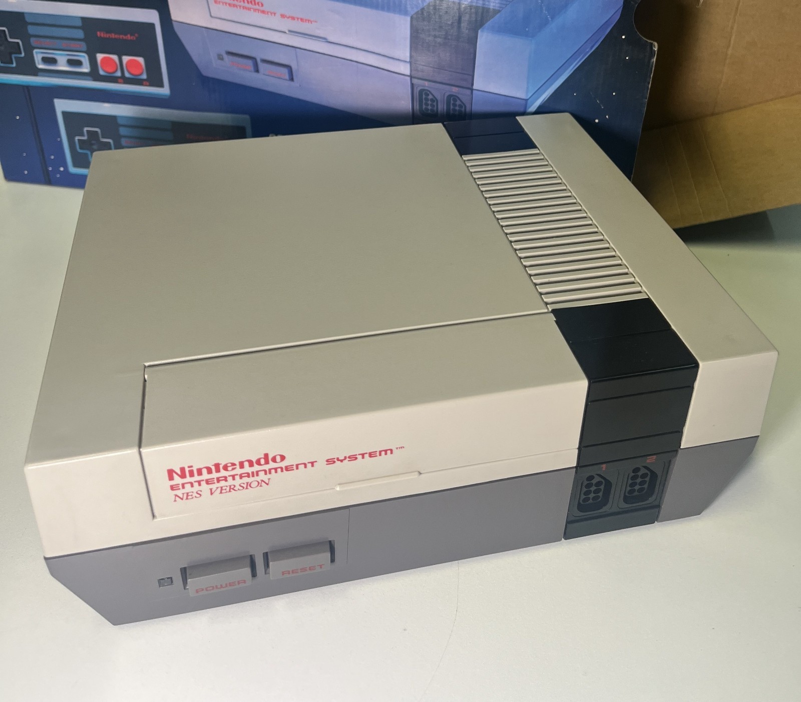 NINTENDO NES CONTROL DECK PAL A UK CONSOLE NES-CDSM-UKV-2 BOXED TESTED