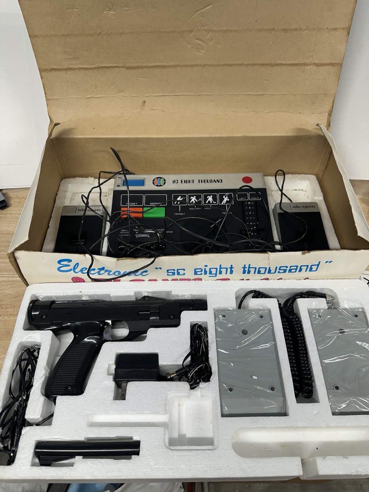 Radotin Electronic SC Eight Thousand 8000 TV Games Console Tested and Working