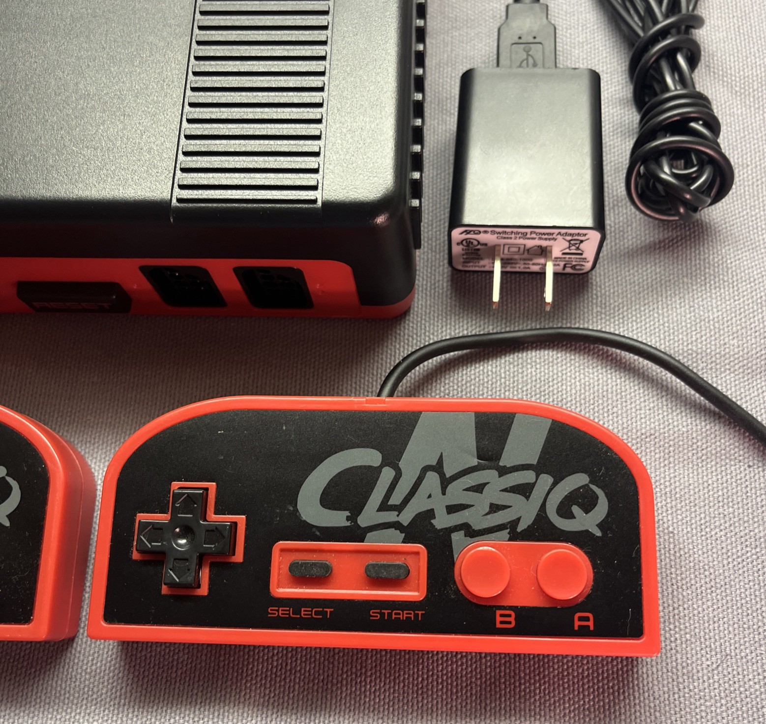 Old School Classiq N HD Console – 720p High Definition w/ Two Controllers M5