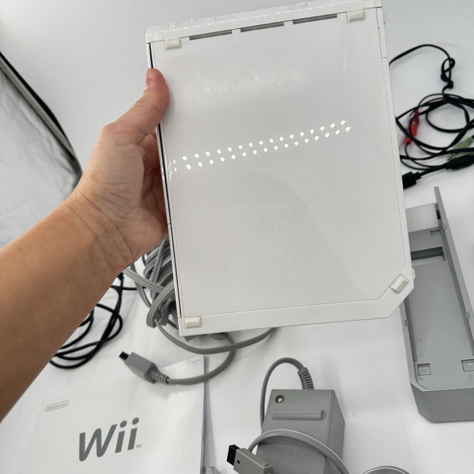 Nintendo Wii RVL-001 Console Bundle Tested Manual White GameCube + Mario Party 8