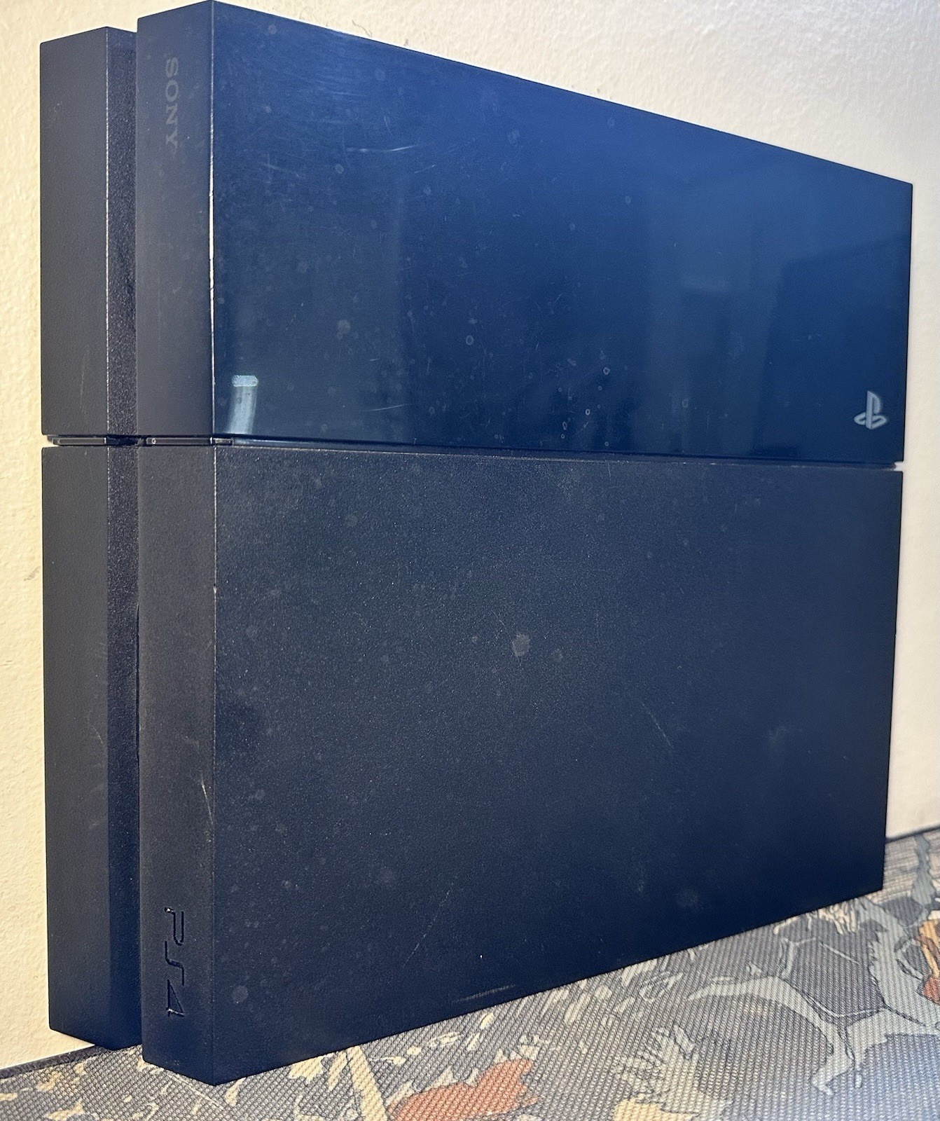 Sony PlayStation 4 PS4 CUH-1115A 500GB Video Game Console Bundle w/1 Controller