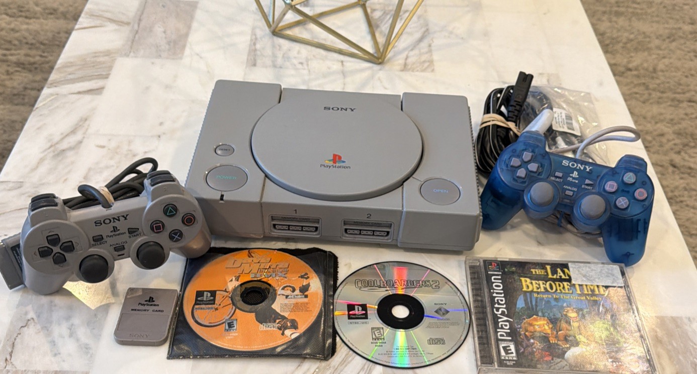 Sony PS1 SCPH-7001 Console 2 Controllers 3 Games Tested Working