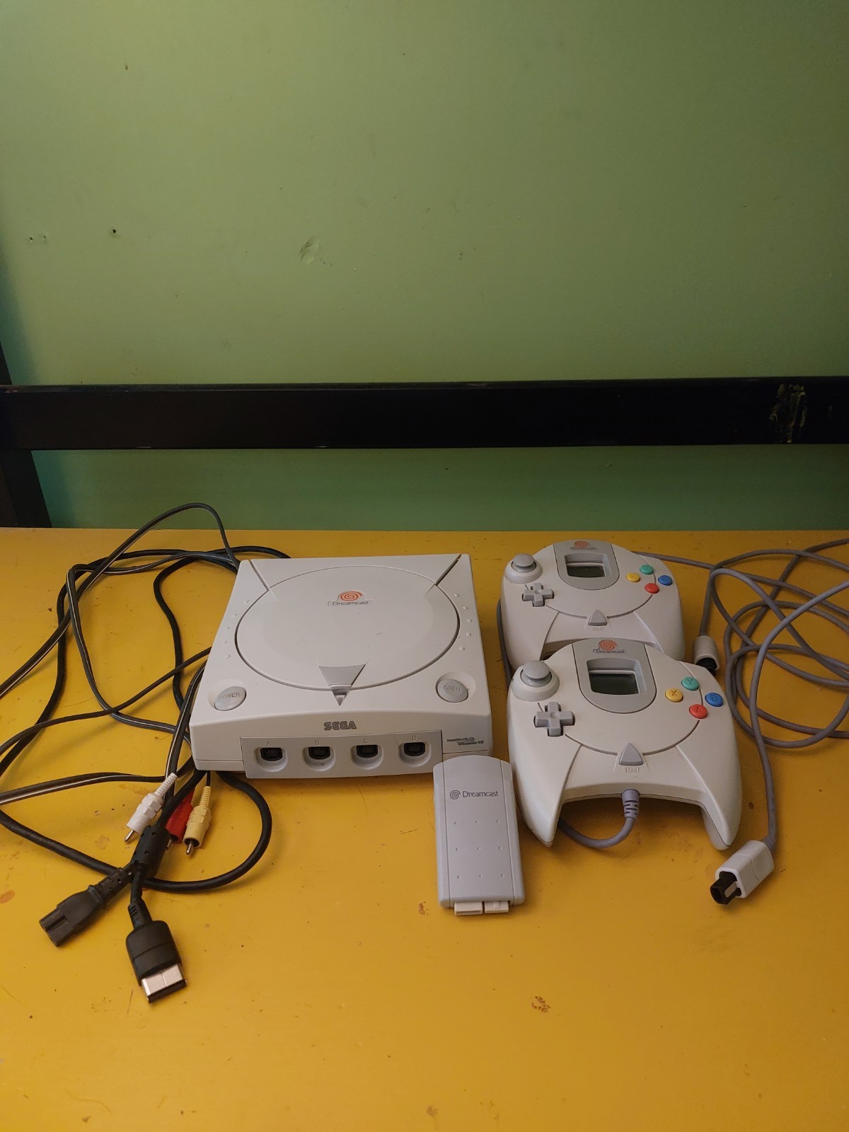 Sega Dreamcast MK-3020 Console Bundle 2 Controllers + Broadband Adapter + Cables