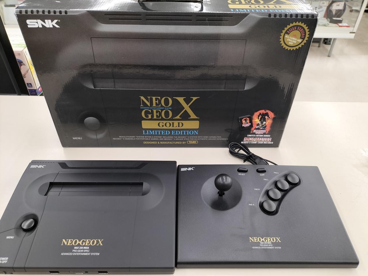 SNK Neo Geo X Gold Limited Edition Console Excellent Condition Tested System