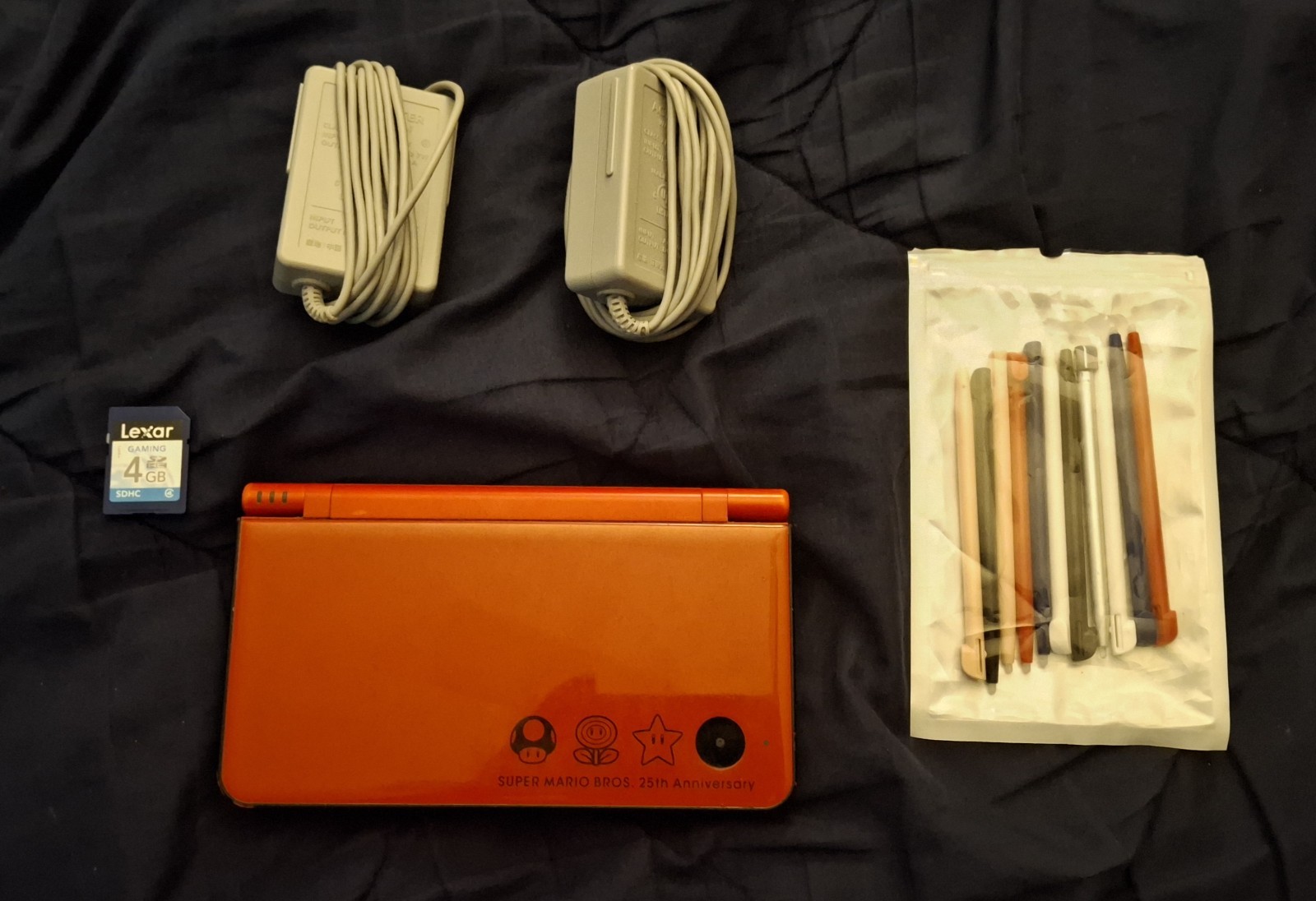 Nintendo DSi XL Super Mario Bros. 25th Anniversary Edition w/ Accessories