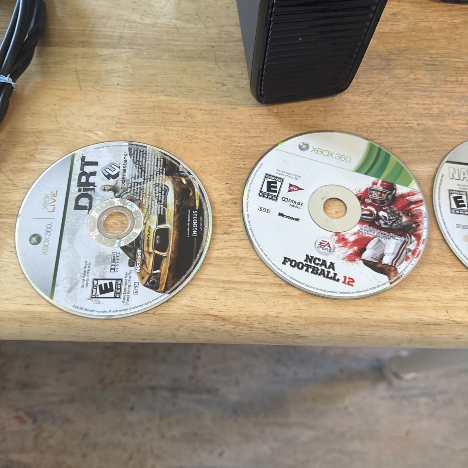 Xbox 360 Console Bundle 30 Games Controllers Model 1439-250GB