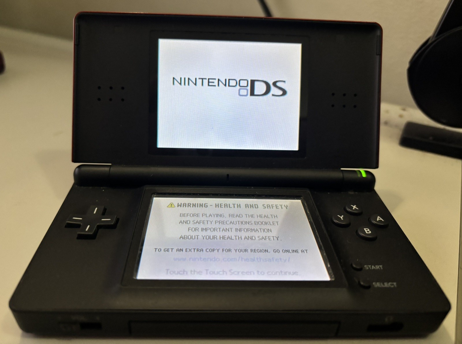 Nintendo DS Lite Handheld Console (USG-001) Red w/ OEM Stylus Tested WORKING