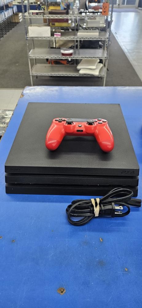 SONY PS4 PRO CUH-7215B 1TB WITH POWER CORD AND CONTROLLER (C26033866)