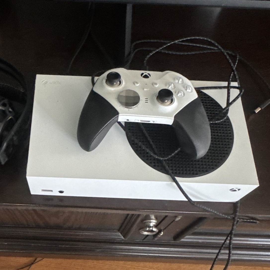 Microsoft Xbox Series S 512GB White Console 4K UHD w/ Wired Controller & Headset