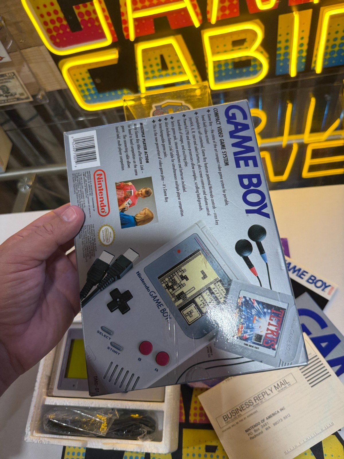 Nintendo Gameboy Classic Handheld Console (Complete in Box) Very Nice Condition!