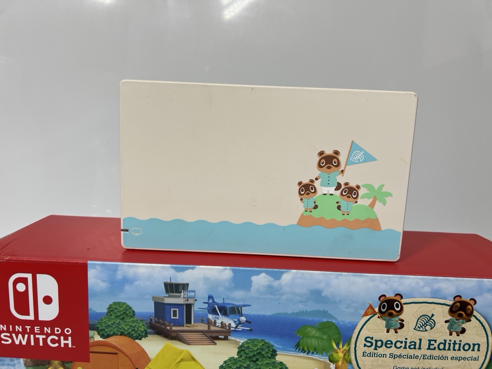 Nintendo Switch Handheld Console Animal Crossing Edition Excellent + 128gb SD