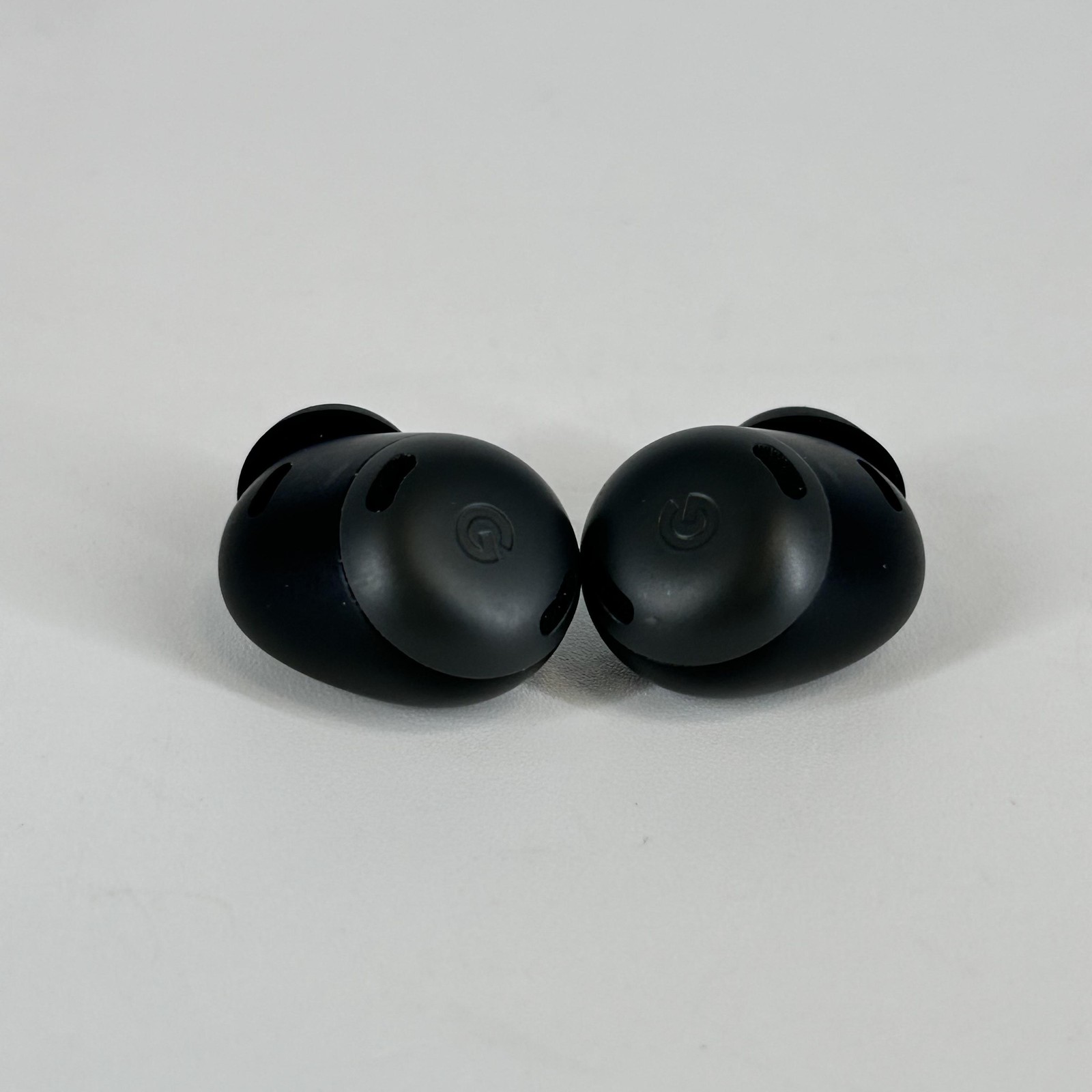 Pixel Buds Pro Clearly White w/ Charging Case – Excellent Condition
