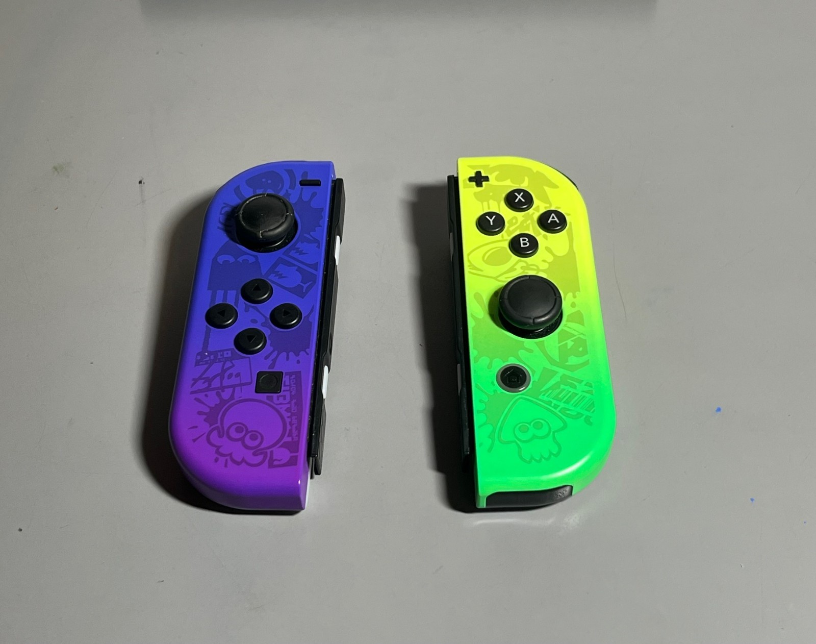 Nintendo Switch OLED Splatoon 3 Edition – Excellent Condition.