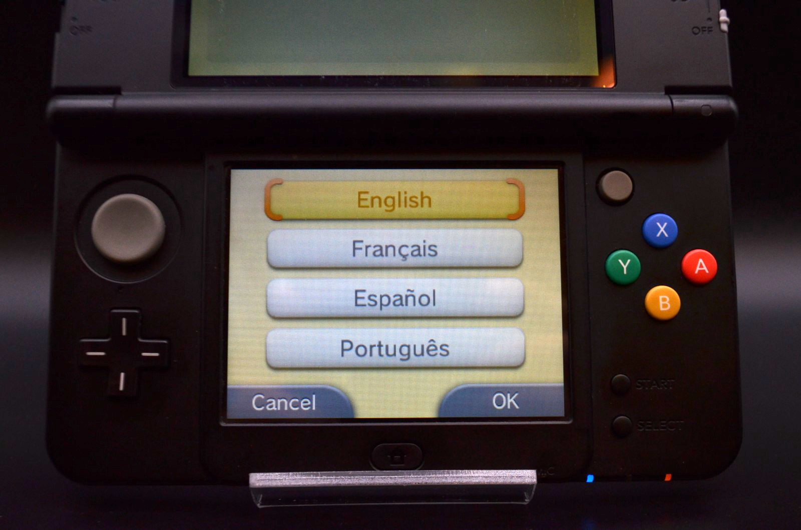 [REGION FREE] Nintendo new 3DS console only Black and White Used RANK A/B