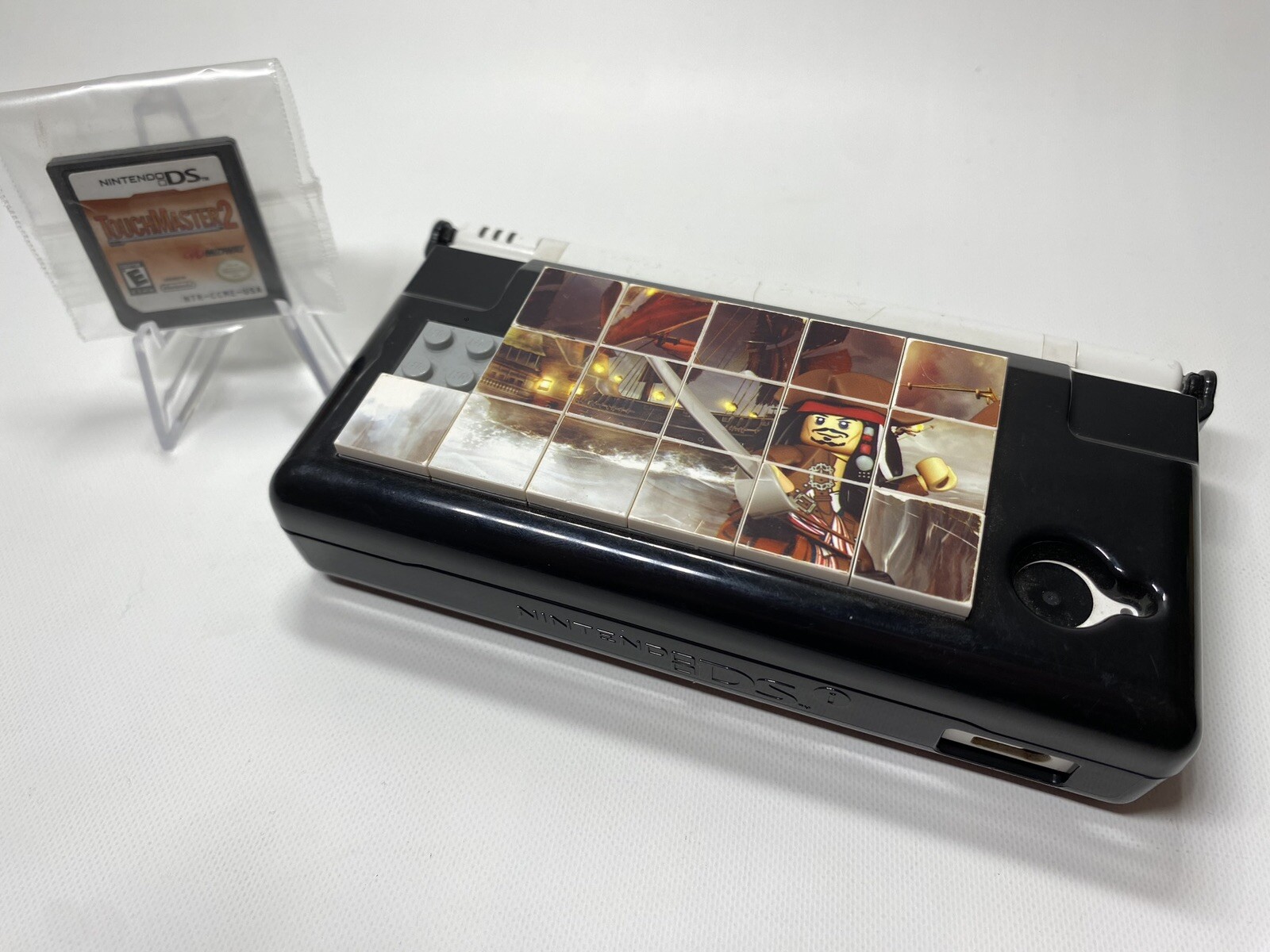 Nintendo DSi Handheld Console White No Power Adapter No SD Card No Stylus 2008