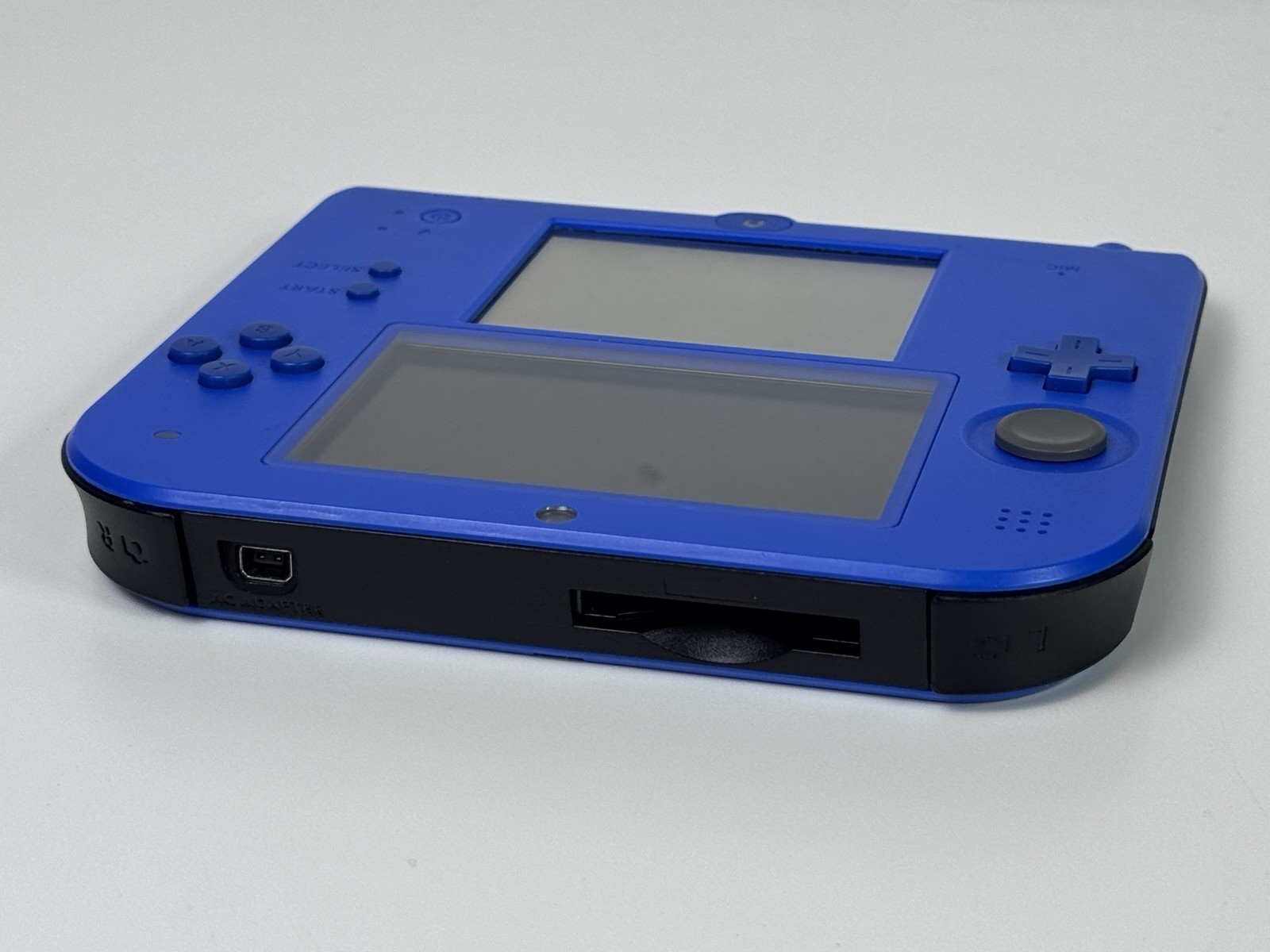 Nintendo 2DS Handheld Game Console Electric Blue Great Condition With 3 Games