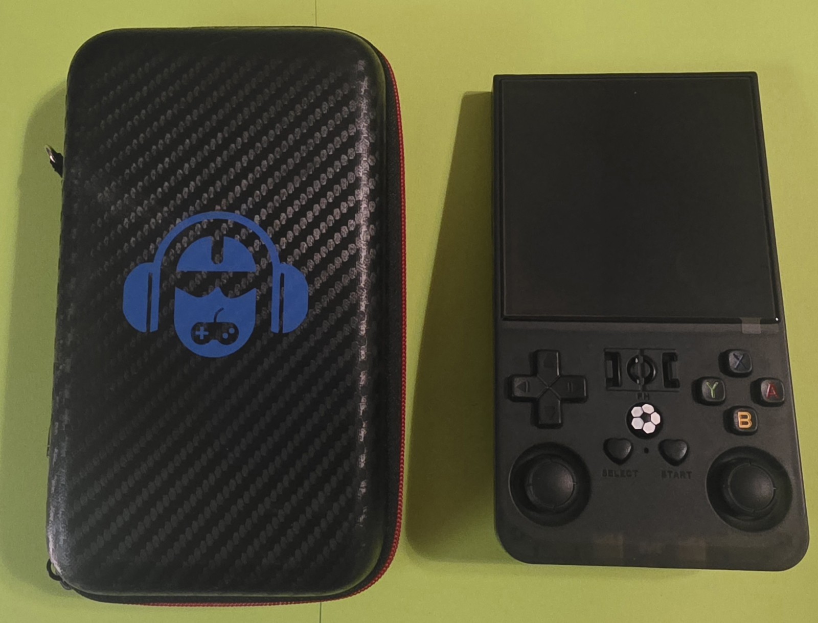 Handheld Game Console R36MAX No Charging Cable