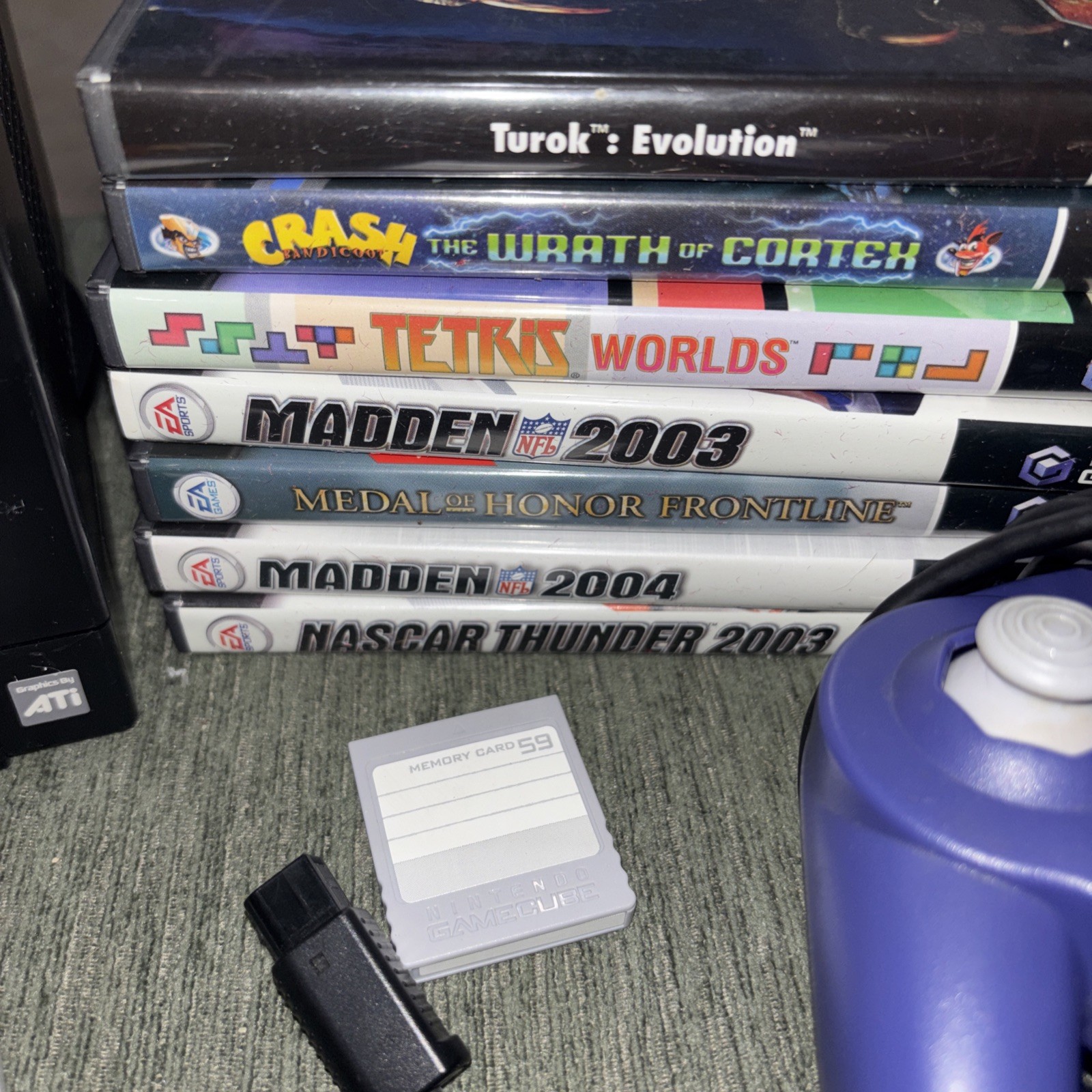 Nintendo GameCube DOL-001 Bundle + 7 Games + 2 controllers + 2 Memory Cards