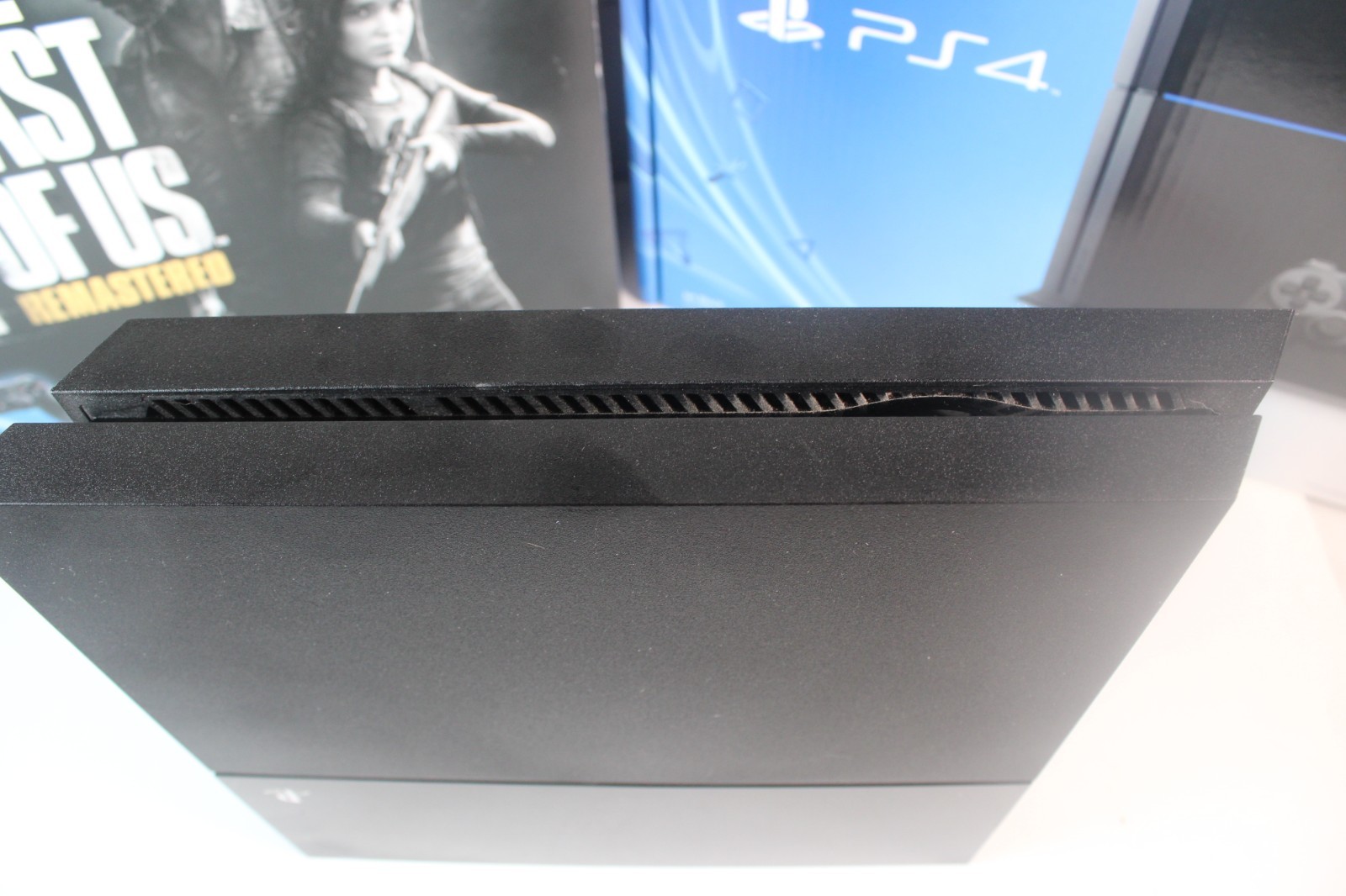 Sony PS3 Slim 250gb The Last Of Us Edition Console with Box + 2 Controllers