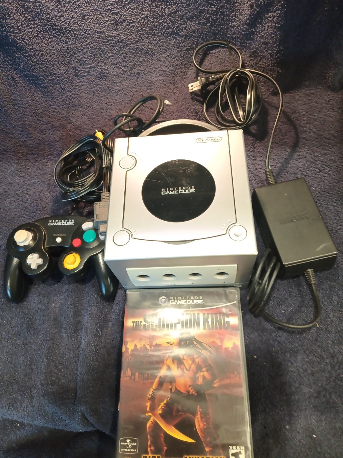 Nintendo GameCube Platinum Console Bundle – DOL 101 (USA)
