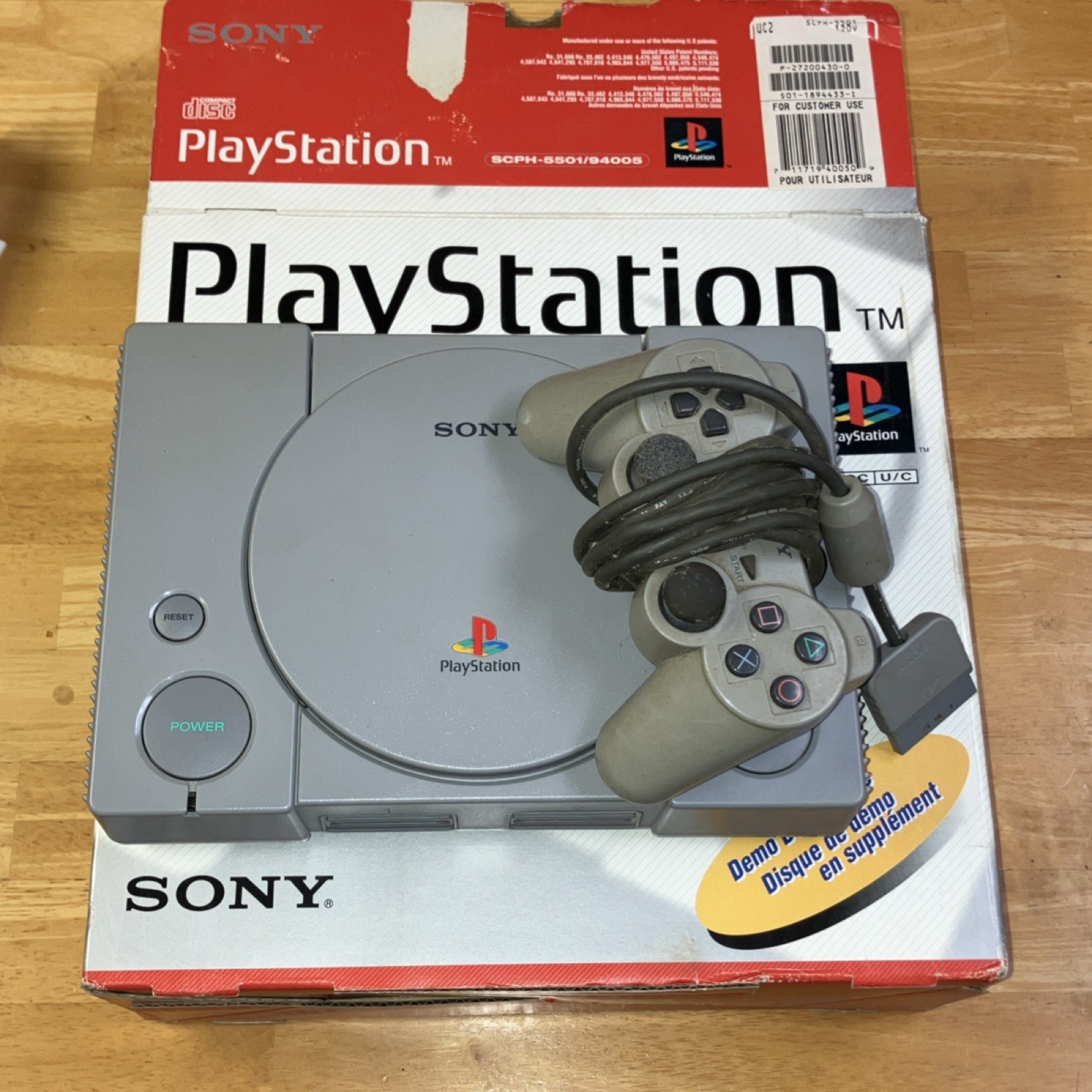 Sony PlayStation SCPH-5501 Console NTSC-U/C Gray with Box & Controller