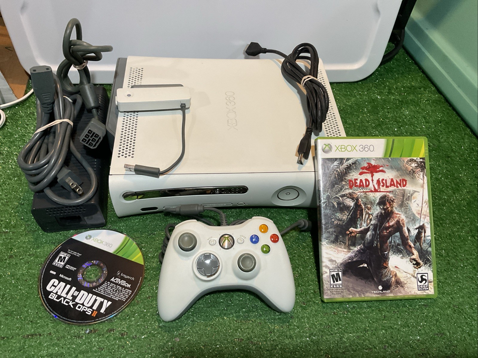 Microsoft Xbox 360 Console 60GB W/ COD Black Ops II PC Brick HDMI + Accessories