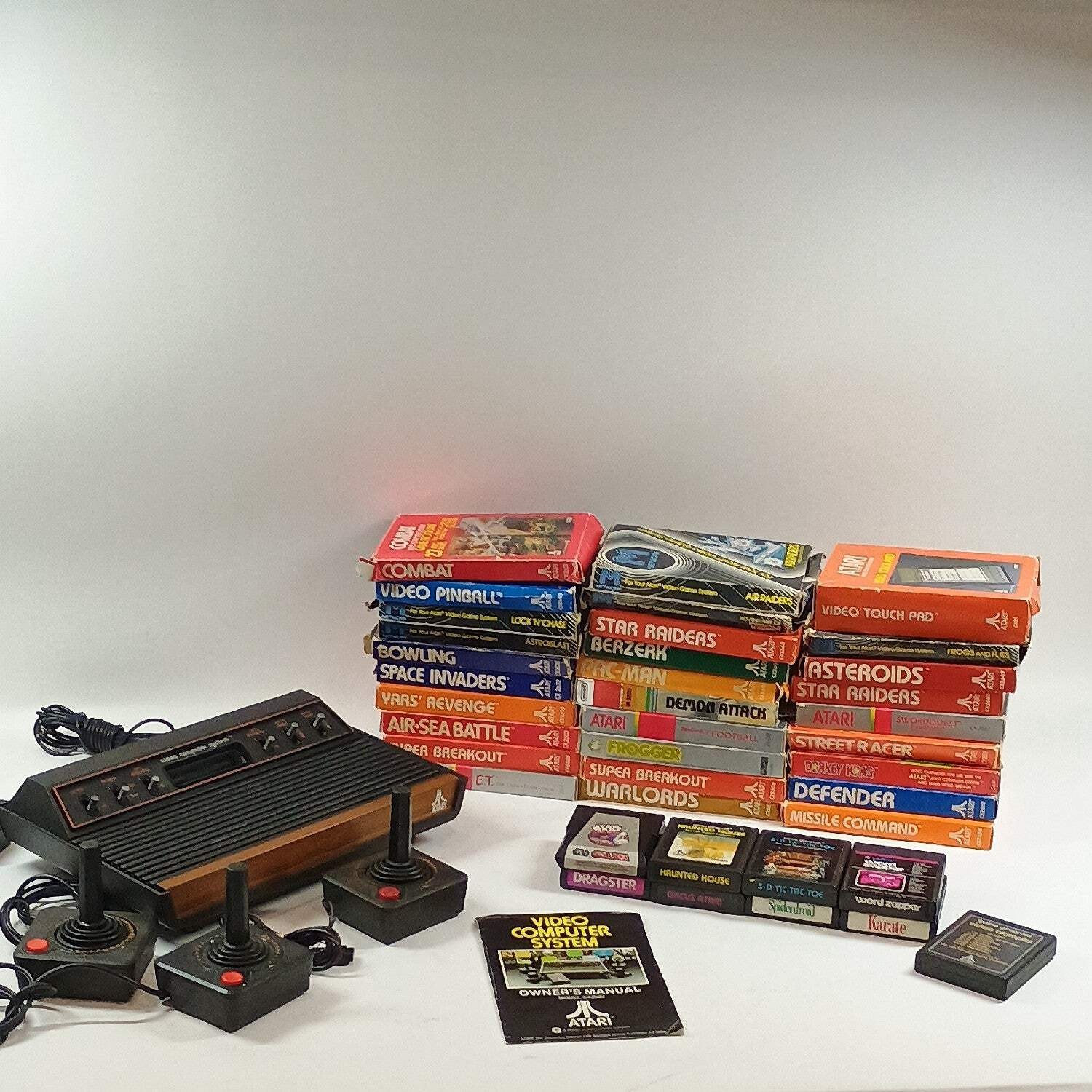 Atari 2600 Gaming Console System CX2600 with Games Lot